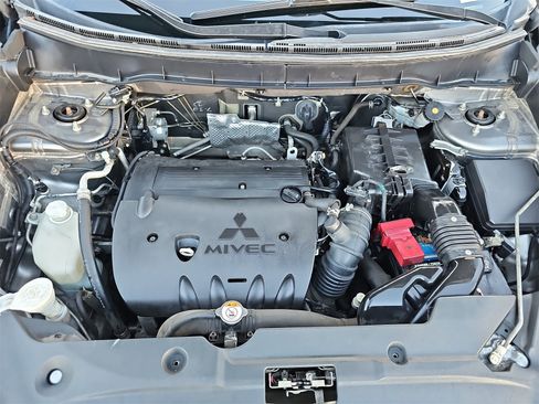 Used 2014 Mitsubishi Outlander Sport ES image 26