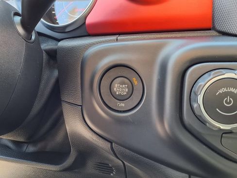 Used 2020 Jeep Wrangler Unlimited Rubicon AWD/4WD image 8