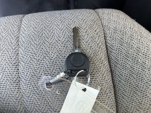 Used 2014 Chevrolet Express 3500 LS image 25