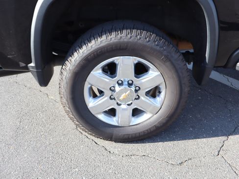 Used 2022 Chevrolet Silverado 2500 LTZ AWD/4WD image 39