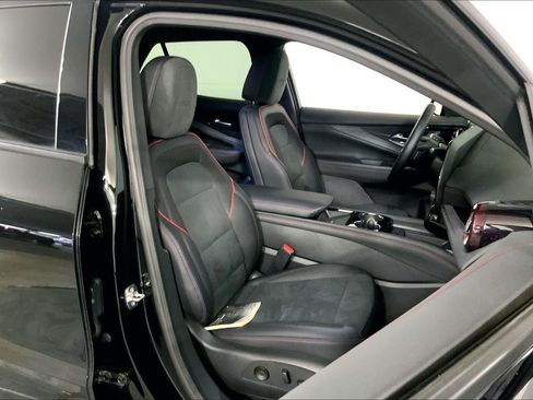 Used 2025 Chevrolet Blazer EV RS AWD/4WD image 7