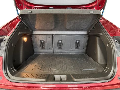 Used 2024 Chevrolet Trax RS w/ Sunroof Package image 17