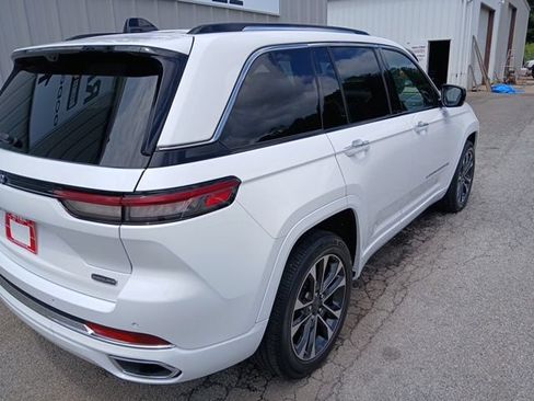 Used 2023 Jeep Grand Cherokee Overland w/ Adv Protech Group III AWD/4WD image 3
