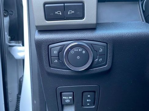 Used 2018 Ford F150 Lariat image 16