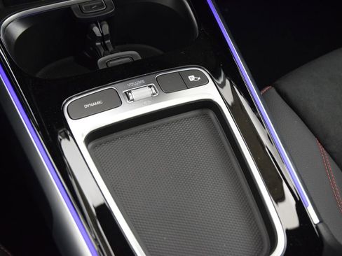 New 2026 Mercedes-Benz GLB 35 AMG 4MATIC image 28