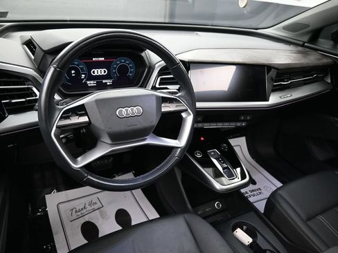 Used 2022 Audi Q4 e-tron Premium Plus w/ Premium Plus AWD/4WD image 33
