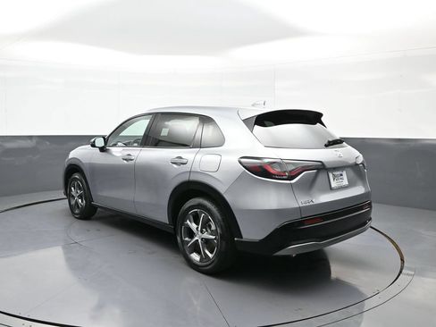 Certified 2024 Honda HR-V EX-L image 8