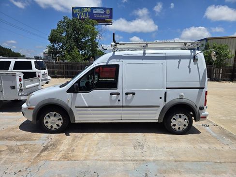 Used 2010 Ford Transit Connect XLT FWD image 3