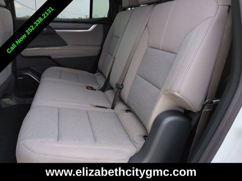 New 2026 GMC Acadia Elevation FWD image 16