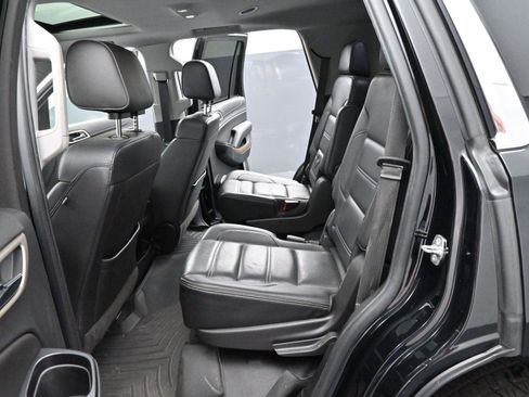 Used 2020 GMC Yukon Denali w/ Denali Premium Package image 34