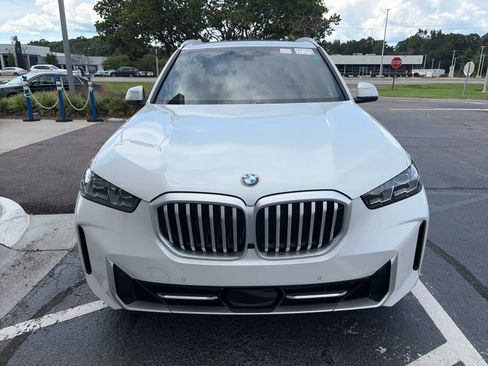 Used 2026 BMW X5 sDrive40i RWD image 2