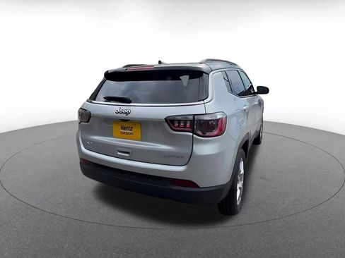 Used 2025 Jeep Compass Limited AWD/4WD image 15
