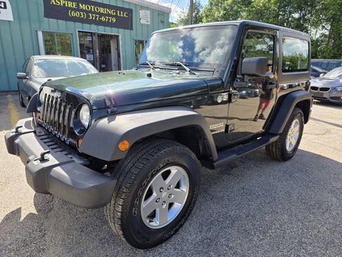 Used 2012 Jeep Wrangler Sport AWD/4WD image 3