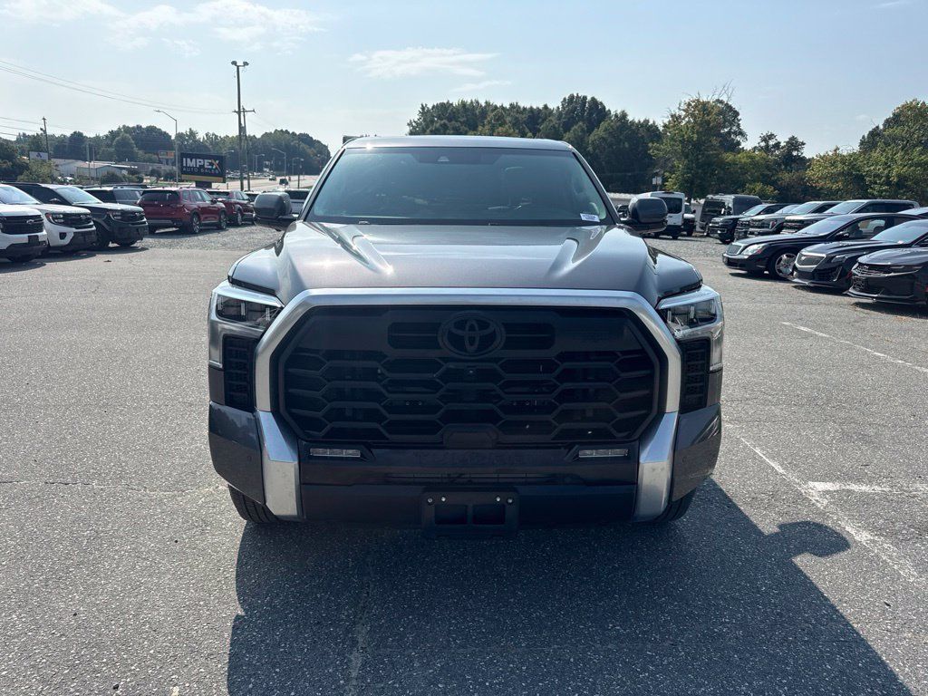 Used 2023 Toyota Tundra Limited w/ TRD Off-Road Package AWD/4WD image 8