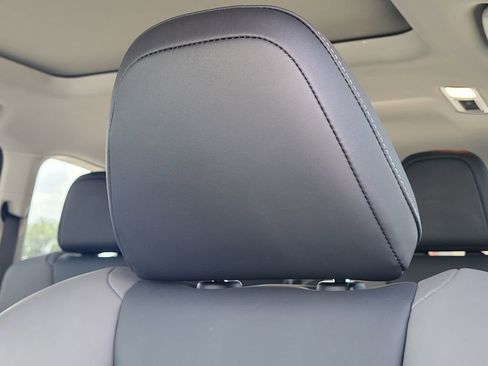 Used 2022 Subaru Ascent Onyx Edition image 12