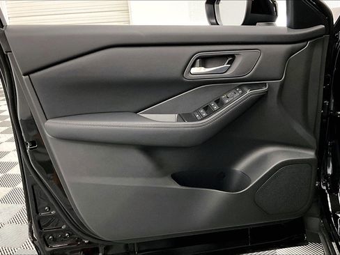 New 2025 Nissan Rogue SV image 56