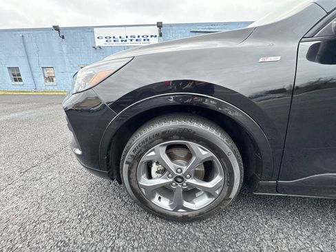 Used 2023 Ford Escape ST-Line w/ Tech Pack #1 AWD/4WD image 10