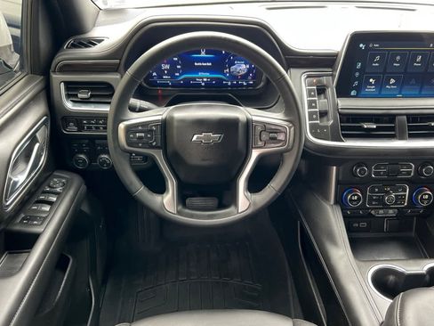Used 2023 Chevrolet Tahoe Z71 w/ Z71 Off-Road Package AWD/4WD image 15