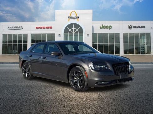 Used 2023 Chrysler 300 S image 1