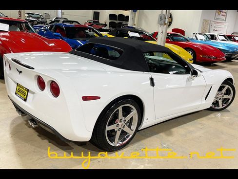 Used 2008 Chevrolet Corvette Convertible w/ Preferred Equipment Group image 3