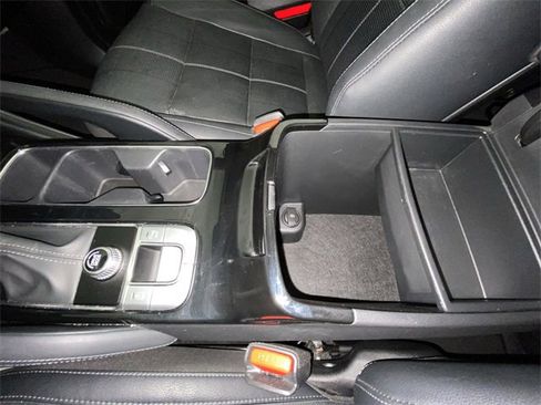 Used 2022 Kia Telluride EX w/ EX Premium Package image 21