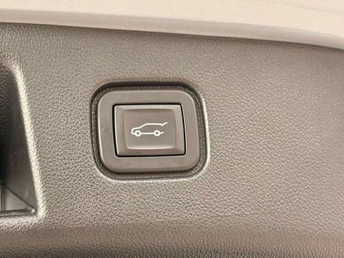 Used 2024 Honda Prologue Touring image 12