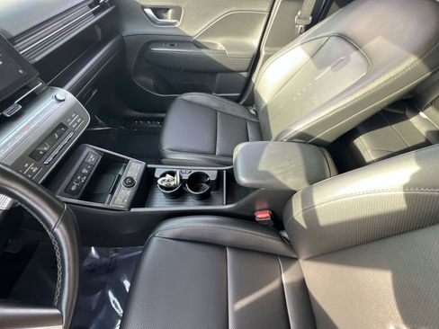 Used 2024 Hyundai Kona Limited image 23