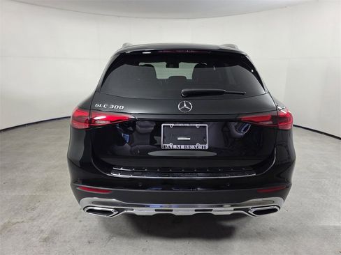 Certified 2025 Mercedes-Benz GLC 300 GLC 300 image 5