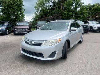 Used 2012 Toyota Camry LE FWD video 3