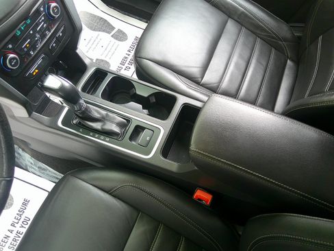 Used 2018 Ford Escape SEL image 37