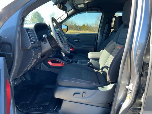 Used 2024 Nissan Frontier PRO-4X w/ Off-Road Protection Package image 10