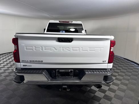 Used 2025 Chevrolet Silverado 2500 LT w/ Convenience Package AWD/4WD image 4