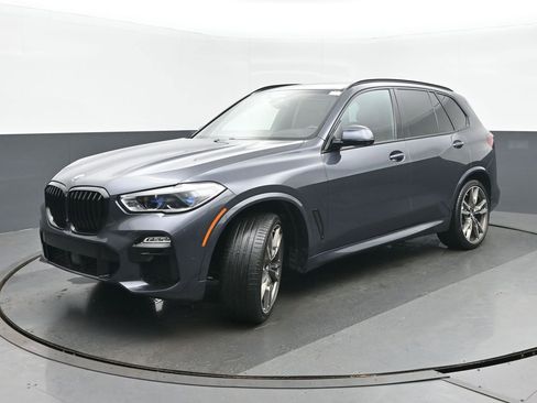Used 2021 BMW X5 M50i image 7