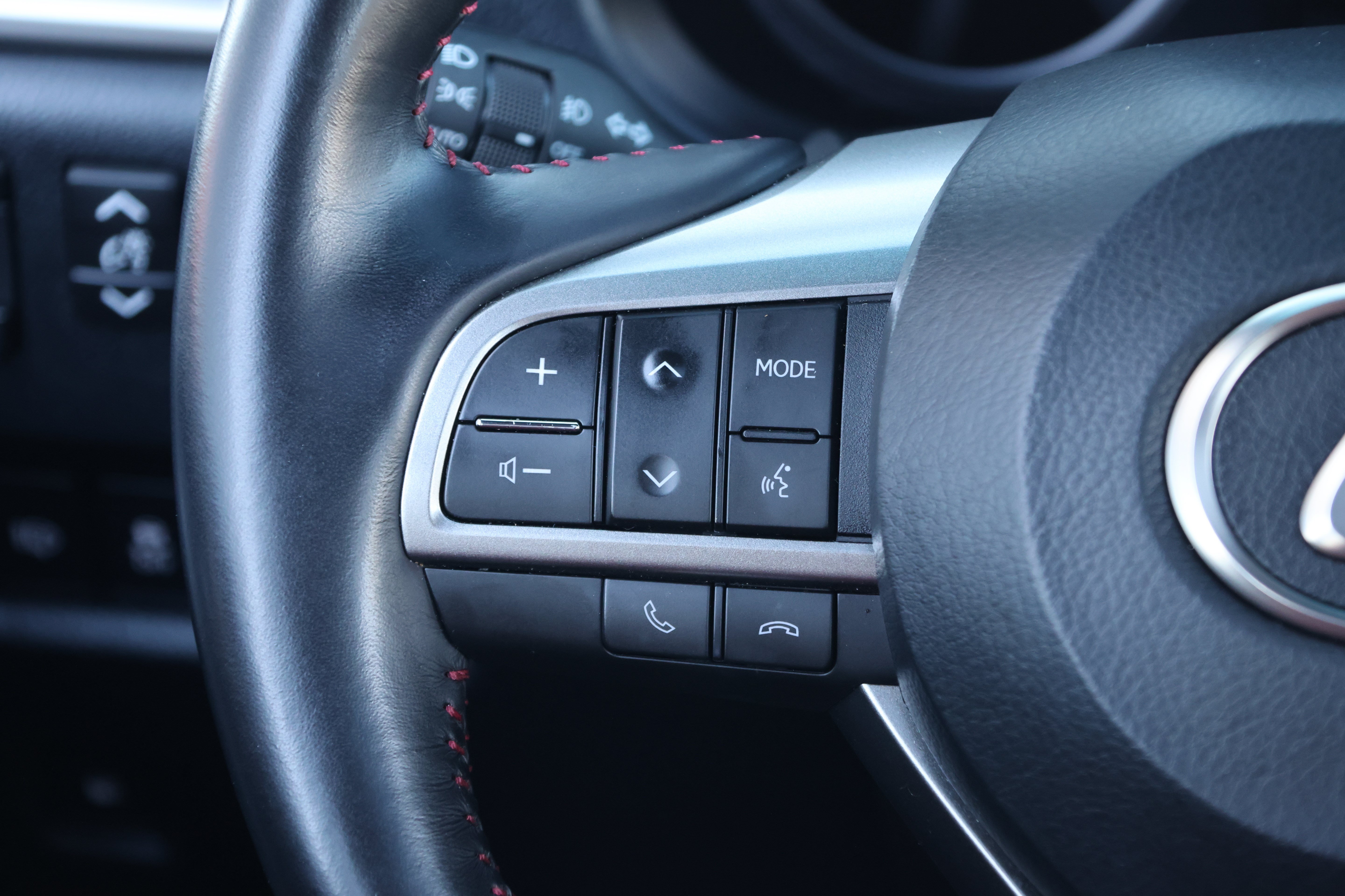 Used 2023 Lexus GX 460 Premium w/ Accessory Package AWD/4WD image 30