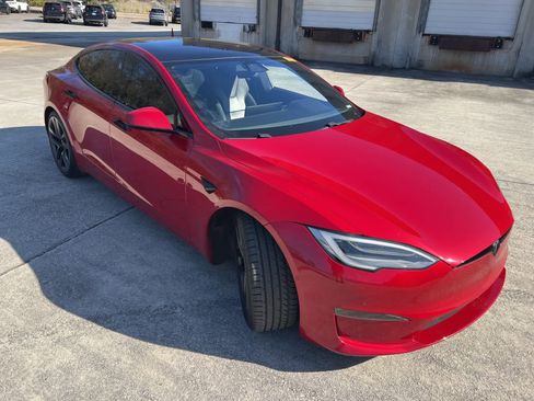 Used 2021 Tesla Model S Plaid image 13