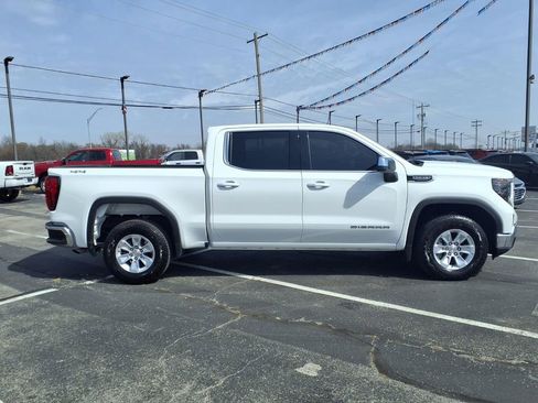 Used 2025 GMC Sierra 1500 SLE image 8