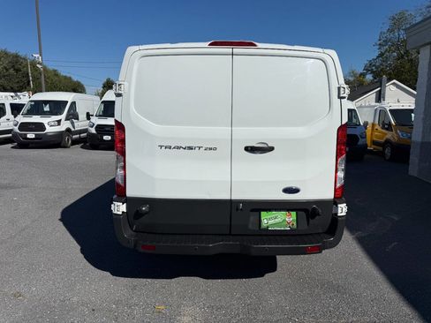 Used 2018 Ford Transit 250 148 Low Roof image 31