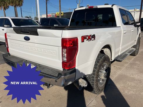 Used 2020 Ford F250 Lariat w/ Lariat Ultimate Package image 4