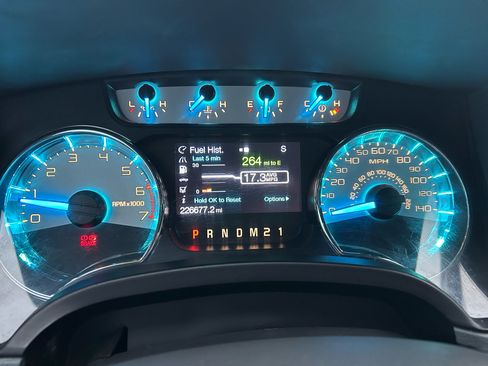 Used 2014 Ford F150 XLT w/ Equipment Group 302A Luxury image 21