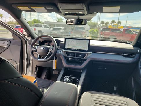 New 2025 Ford Explorer ST-Line w/ Premium Package image 23