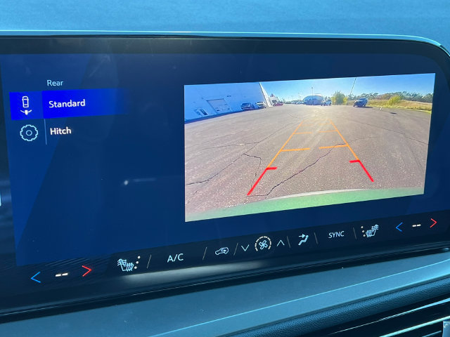New 2027 Chevrolet Traverse LT AWD/4WD image 23
