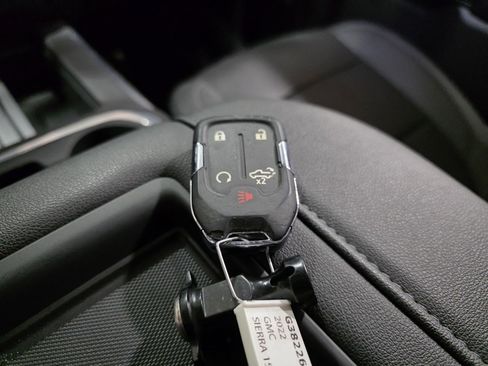 Used 2022 GMC Sierra 1500 SLT w/ SLT Premium Plus Package image 23