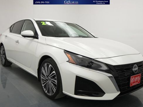 Used 2024 Nissan Altima 2.5 SL AWD/4WD image 1