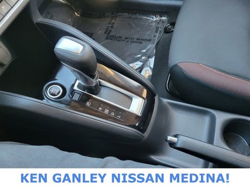 Used 2022 Nissan Versa SR w/ Convenience Package image 27