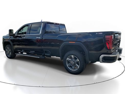New 2025 GMC Sierra 3500 SLT w/ SLT Premium Package image 4