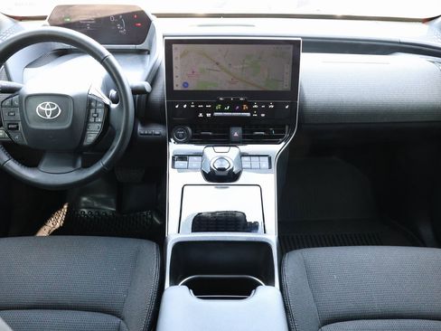 Used 2024 Toyota bZ4X XLE w/ Weather Package image 2