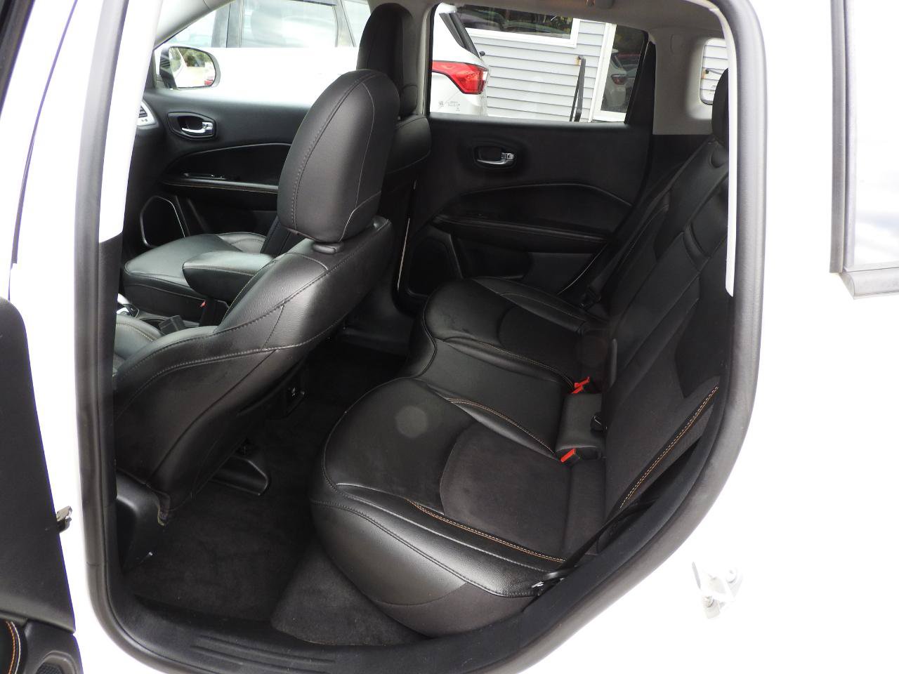 Used 2020 Jeep Compass Latitude AWD/4WD image 8