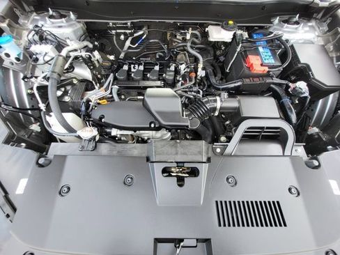 Used 2025 Honda CR-V LX image 10