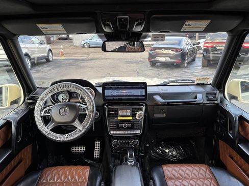 Used 2015 Mercedes-Benz G 63 AMG 4MATIC image 23