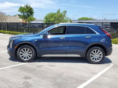 Used 2019 Cadillac XT4 Premium Luxury w/ Driver Awareness Package FWD image 4